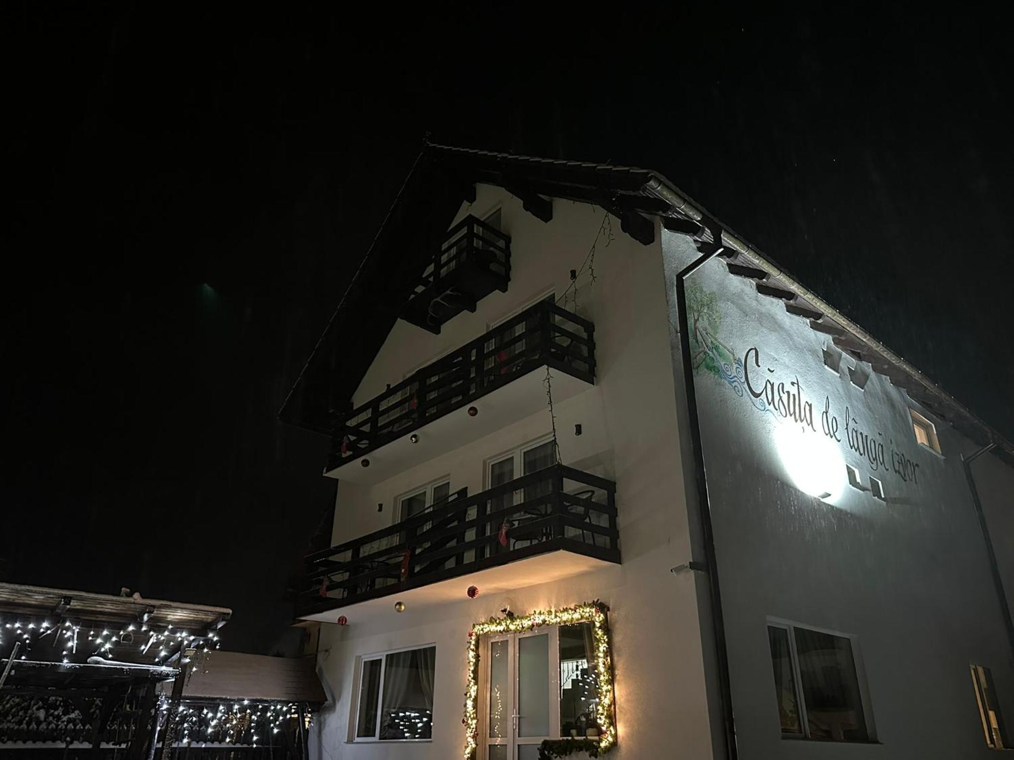 Casuta De Langa Izvor Hotel Моечу де Жос Екстериор снимка