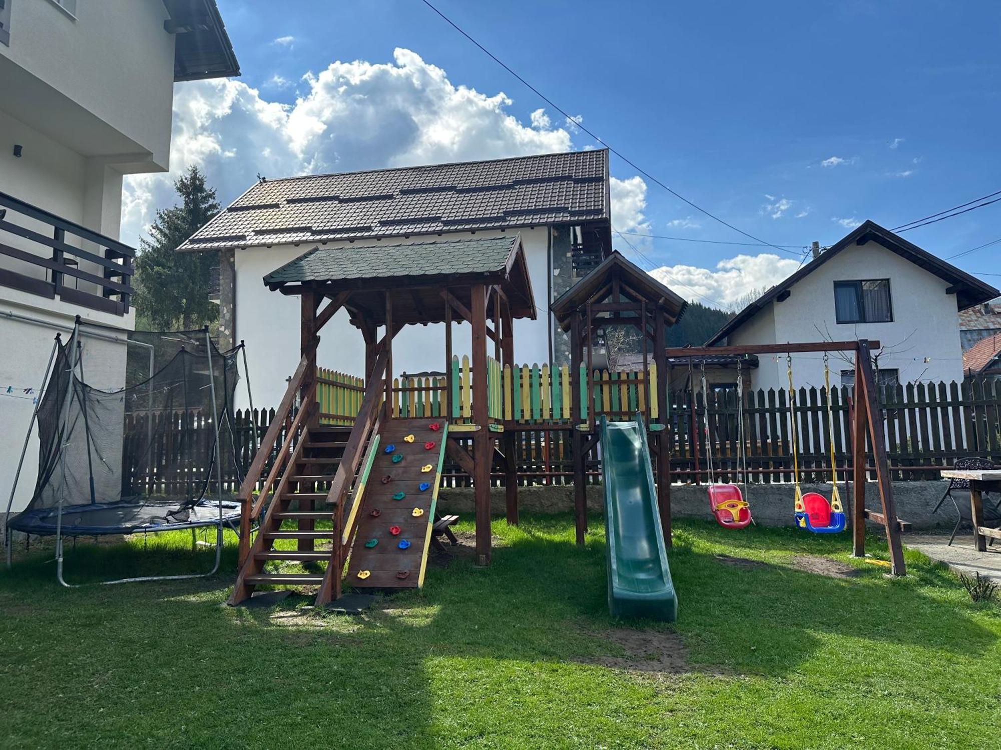 Casuta De Langa Izvor Hotel Моечу де Жос Екстериор снимка